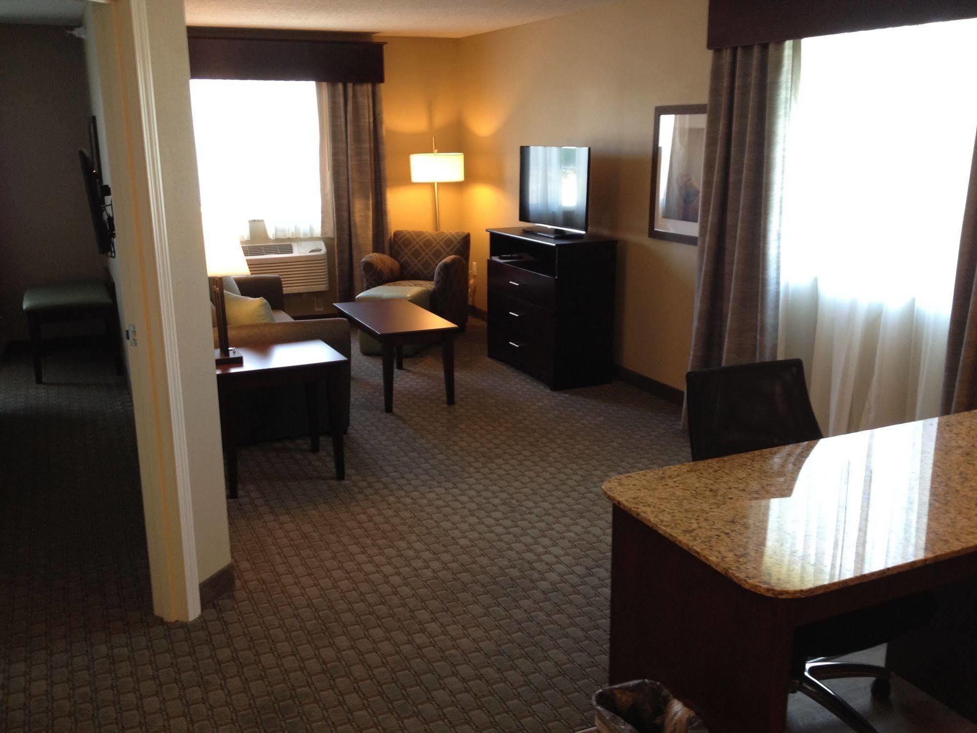 GrandStay Hotel & Suites - Glenwood Exterior foto